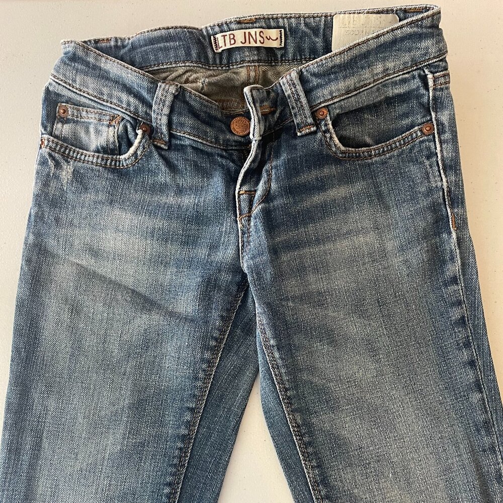 LTB Slim Jeans – Medium‎ Wash | Classic, Sleek & Flattering Denim 👖